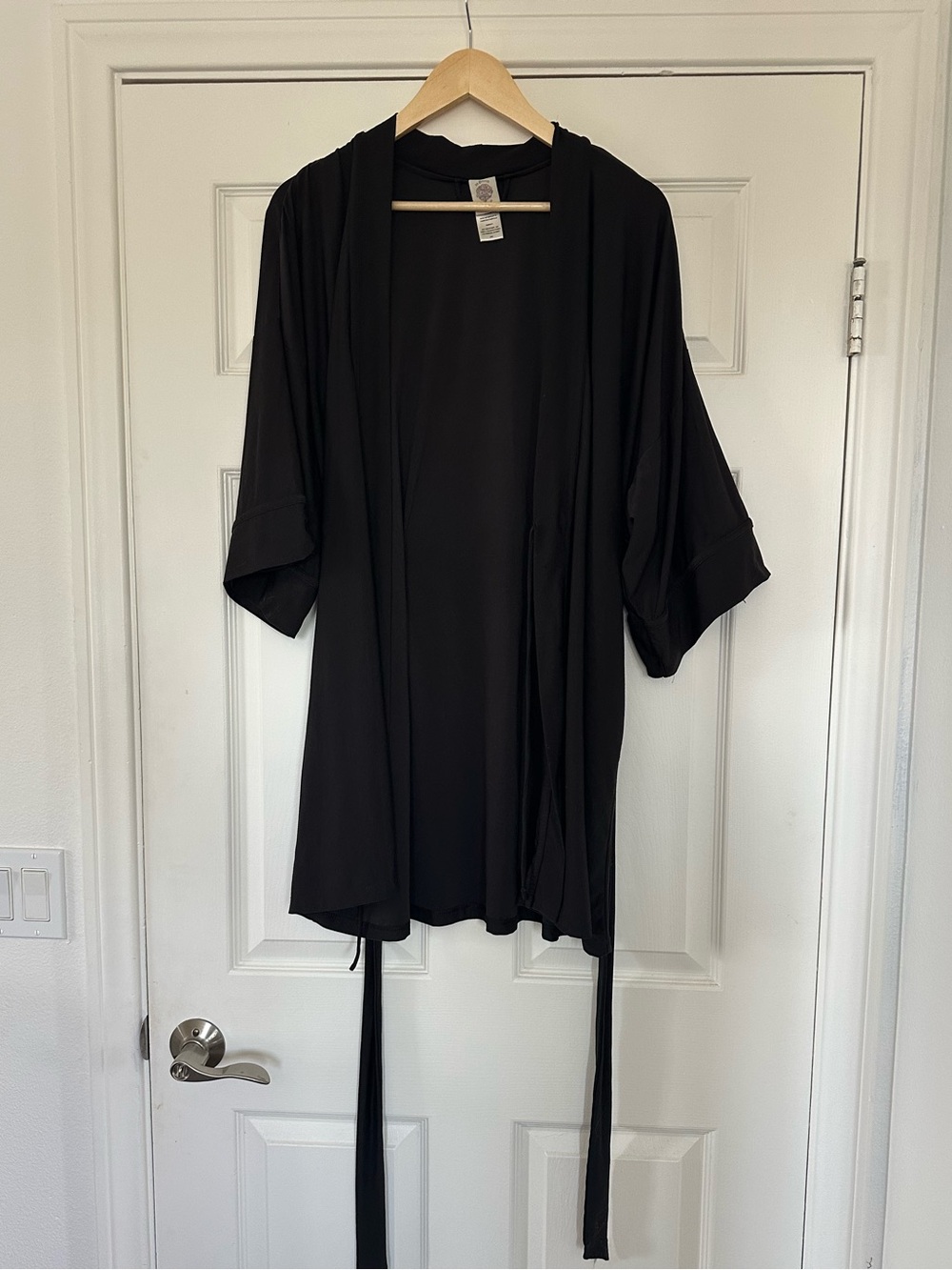 In Bloom Black Short Soft Robe